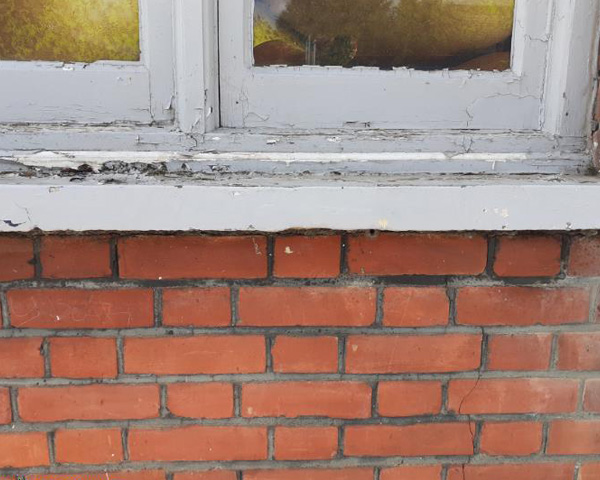 Graffiti removal Twickenham West London - window ledge - after
