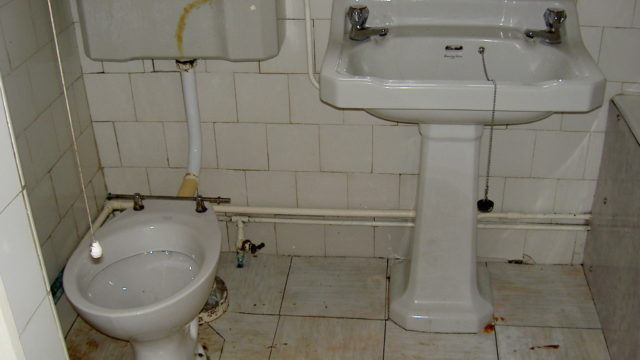 Hygienic deep clean sink and toilet - after